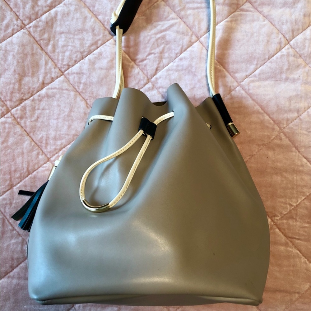 Vince Camino grey/black/cream bucket purse